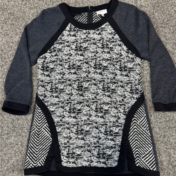 Harlyn Anthro Stylish Black and Gray Women's Top - Picture 2 of 4